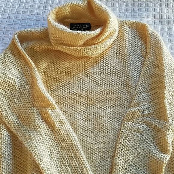 Light Yellow Ellen Tracy sweater - Picture 1 of 8